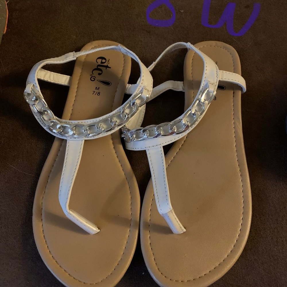 Women’s sandals